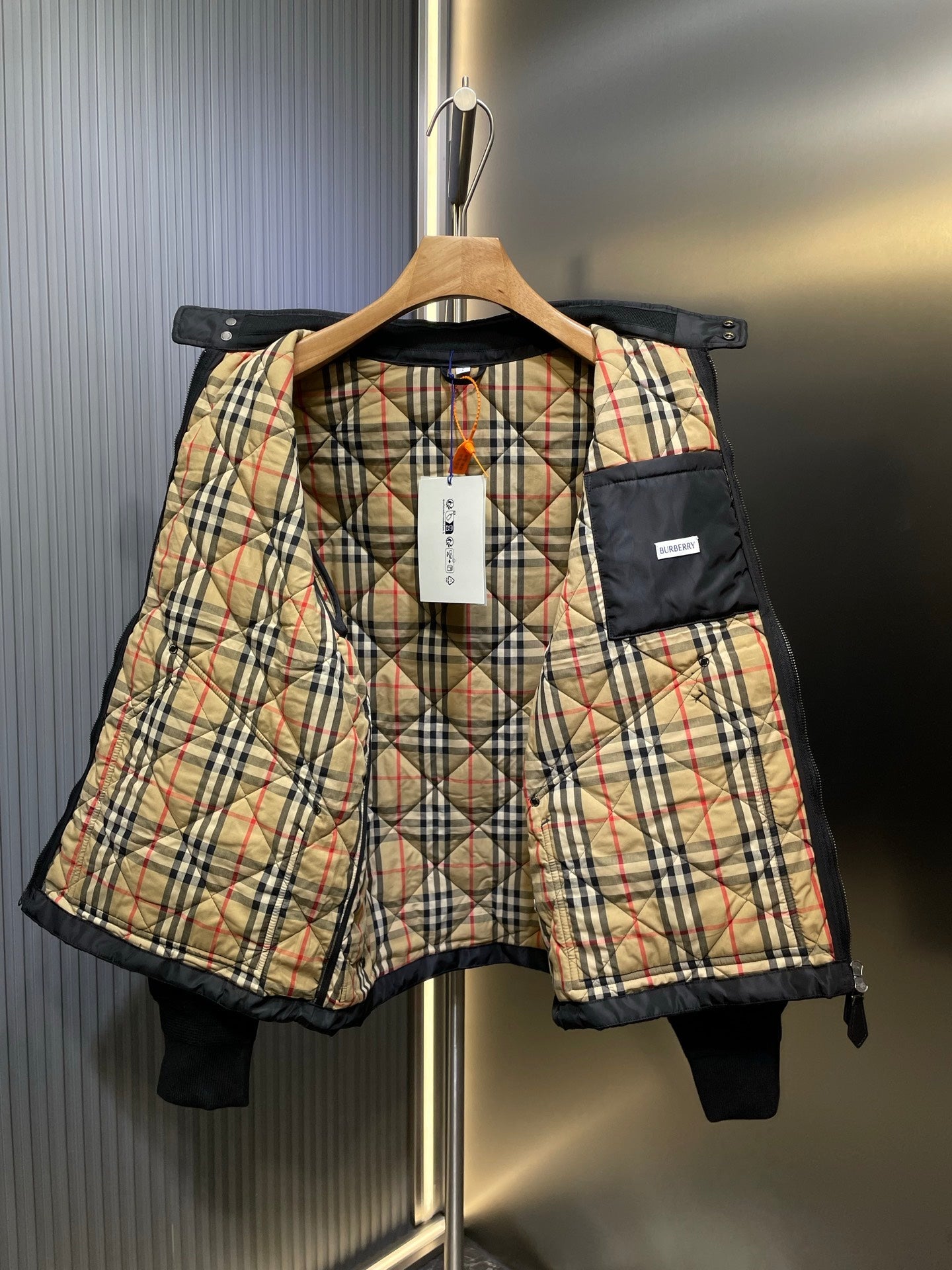250819 New high-quality temperature-controlled barn cotton jacket