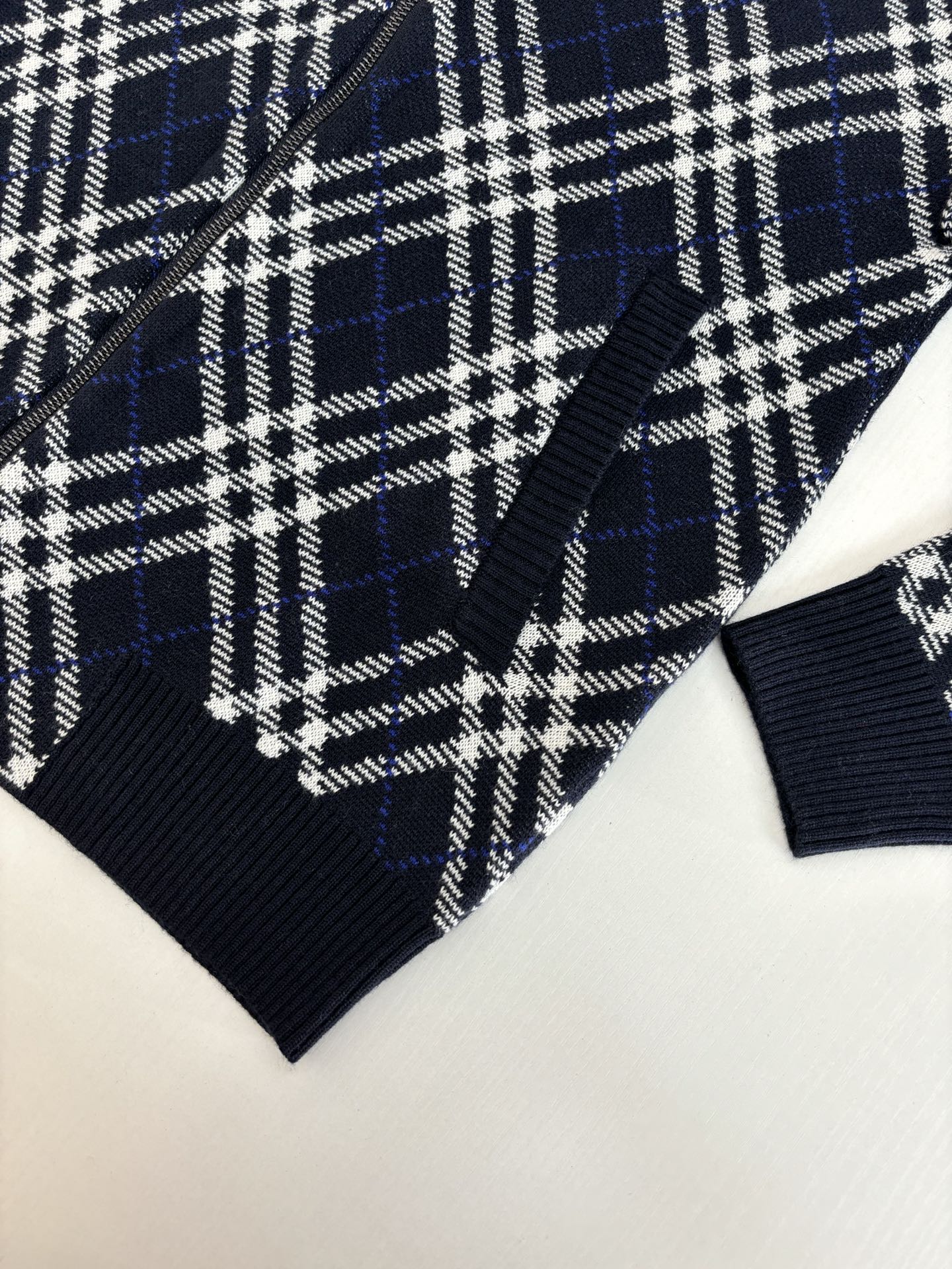 250819 New high-quality twill and check wool blend zipper knitted cardigan