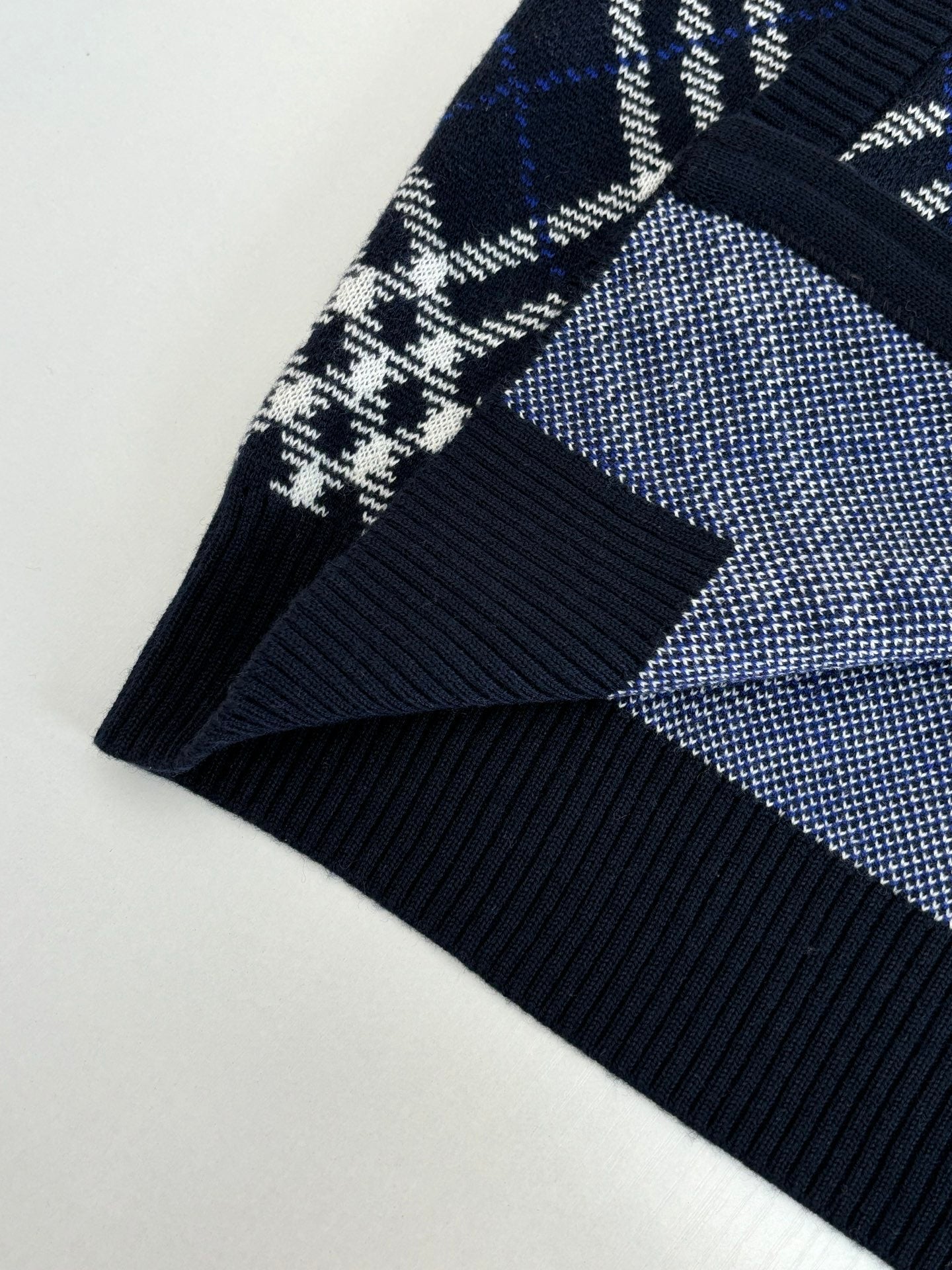 250819 New high-quality twill and check wool blend zipper knitted cardigan