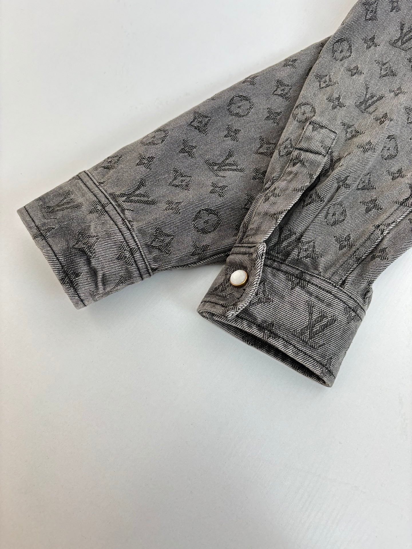 250819 A new high-quality full-printed jacquard denim jacket