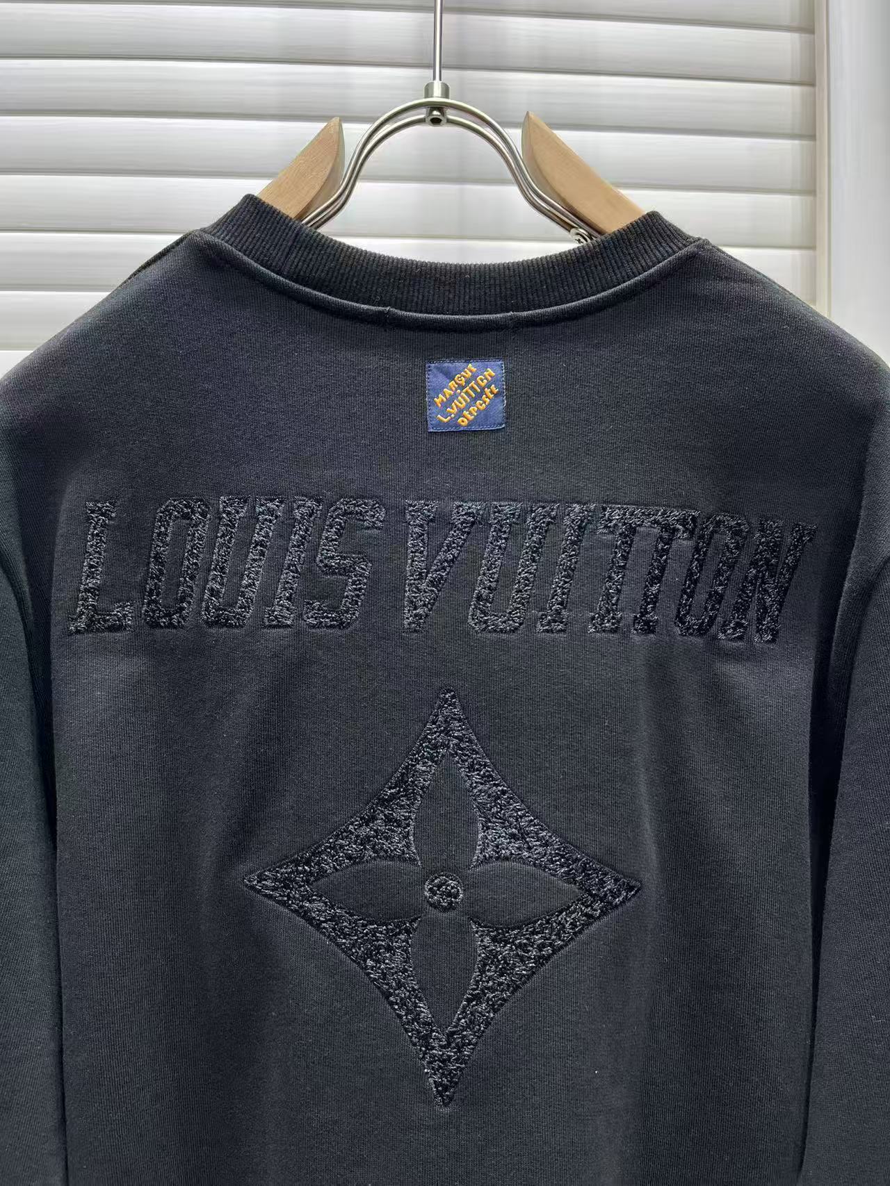 250819 New high-quality special-process embroidered sweatshirt