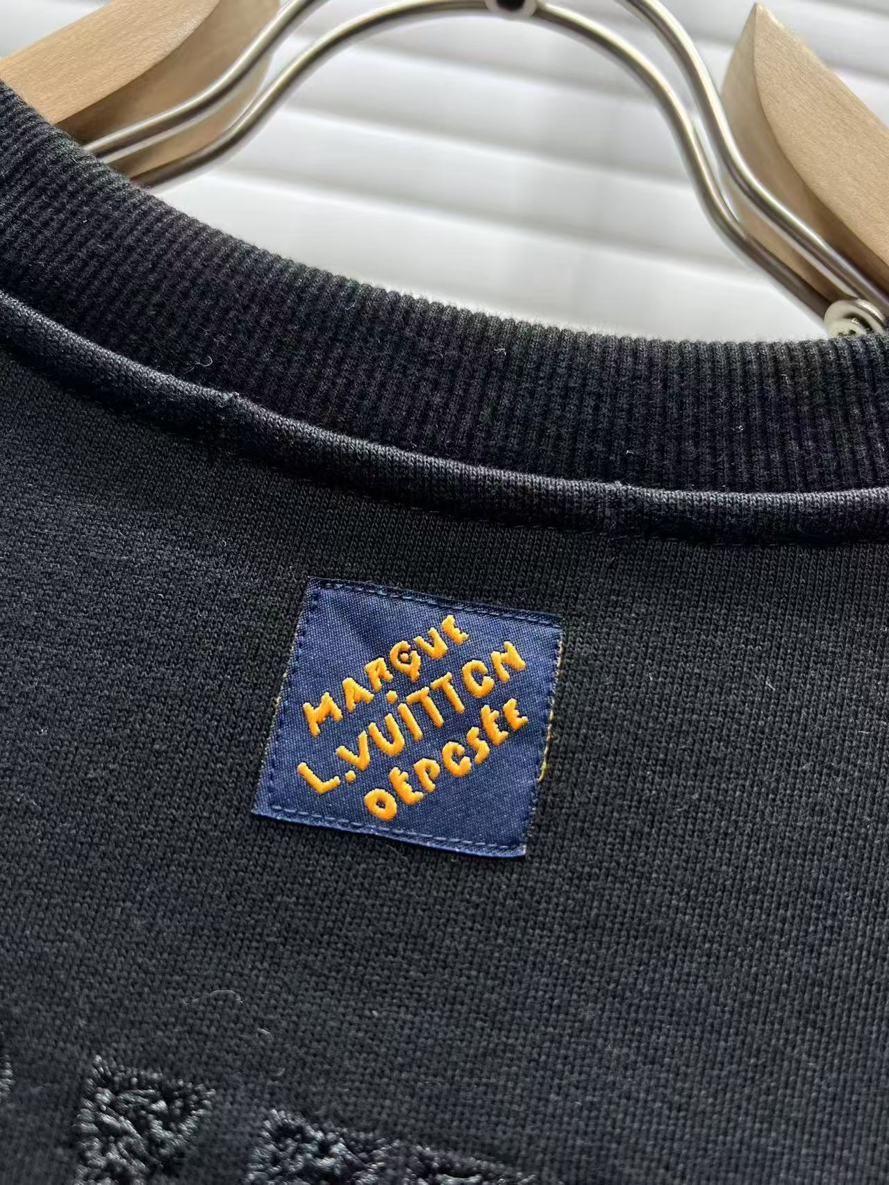 250819 New high-quality special-process embroidered sweatshirt