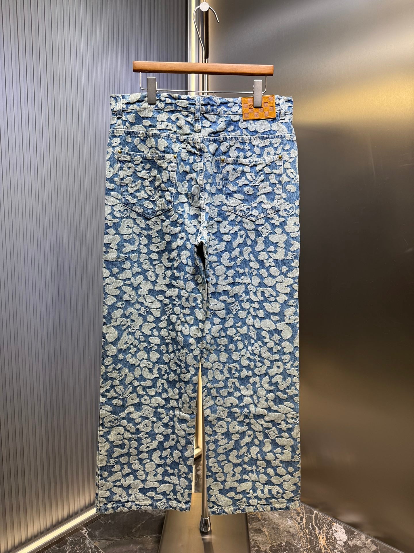 250825 New high-quality leopard-print washed work jeans