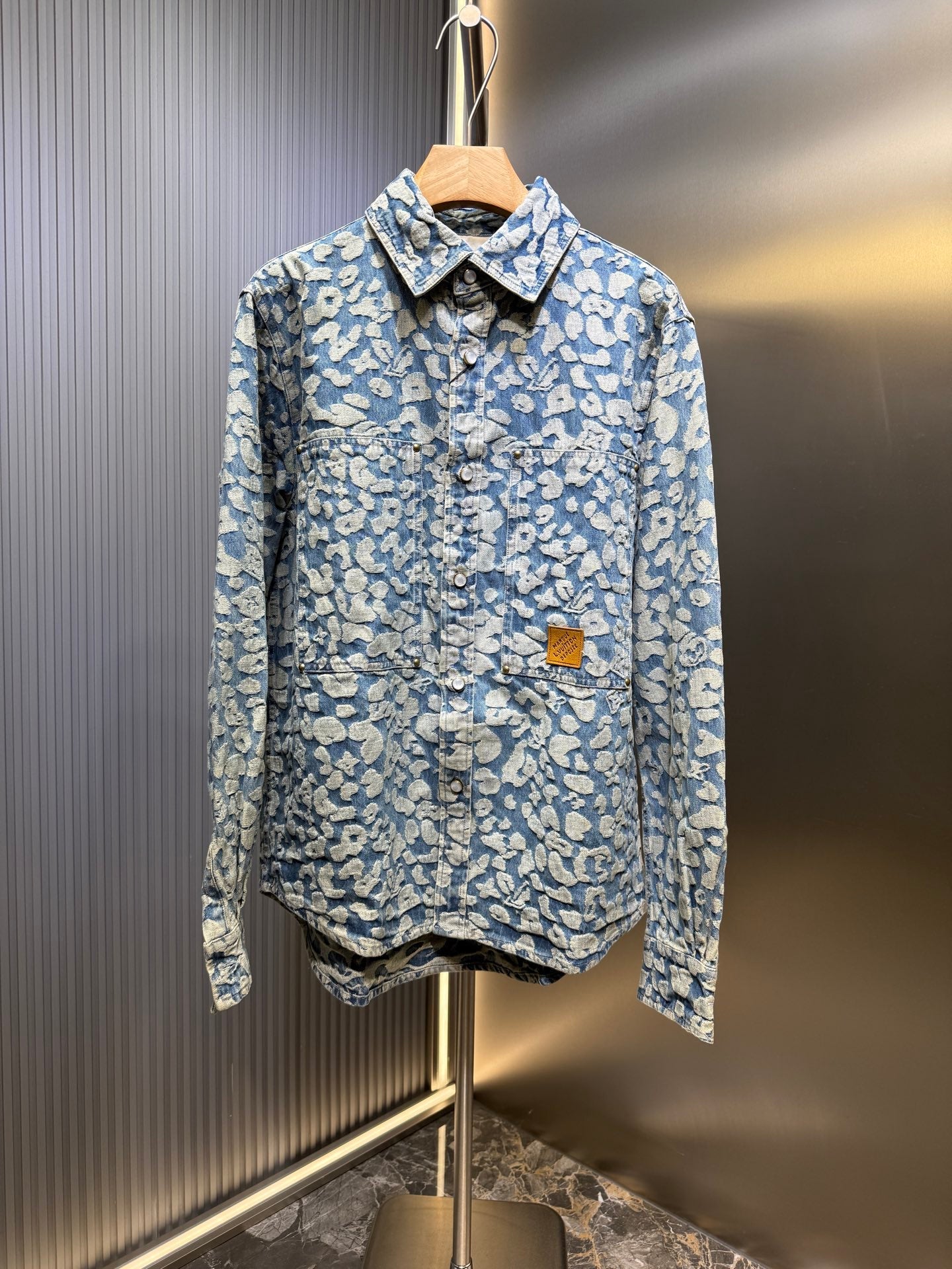 250825 New high-quality leopard-print washed workwear denim jacket