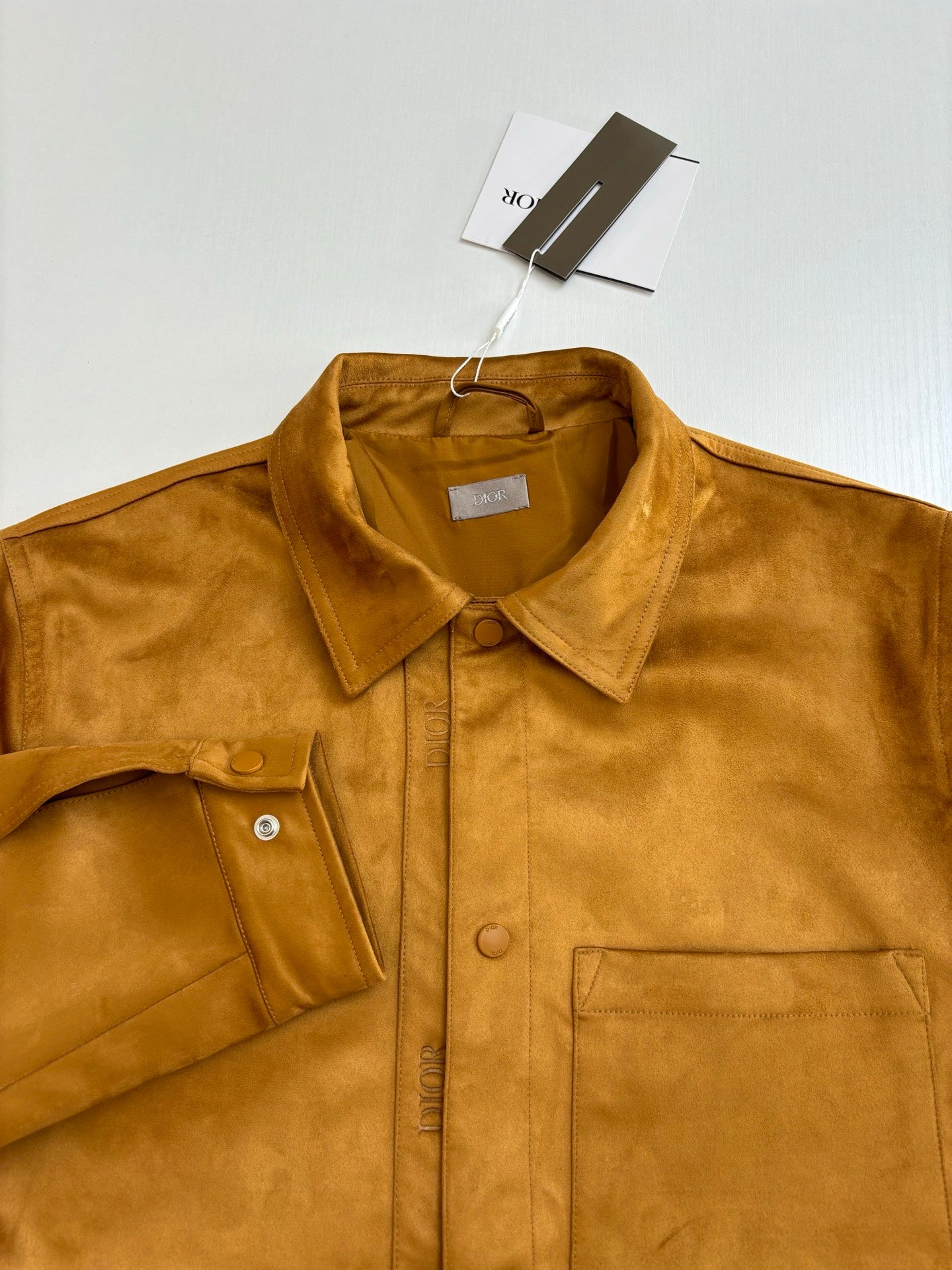 250825 A new high-quality suede textured minimalist leather jacket