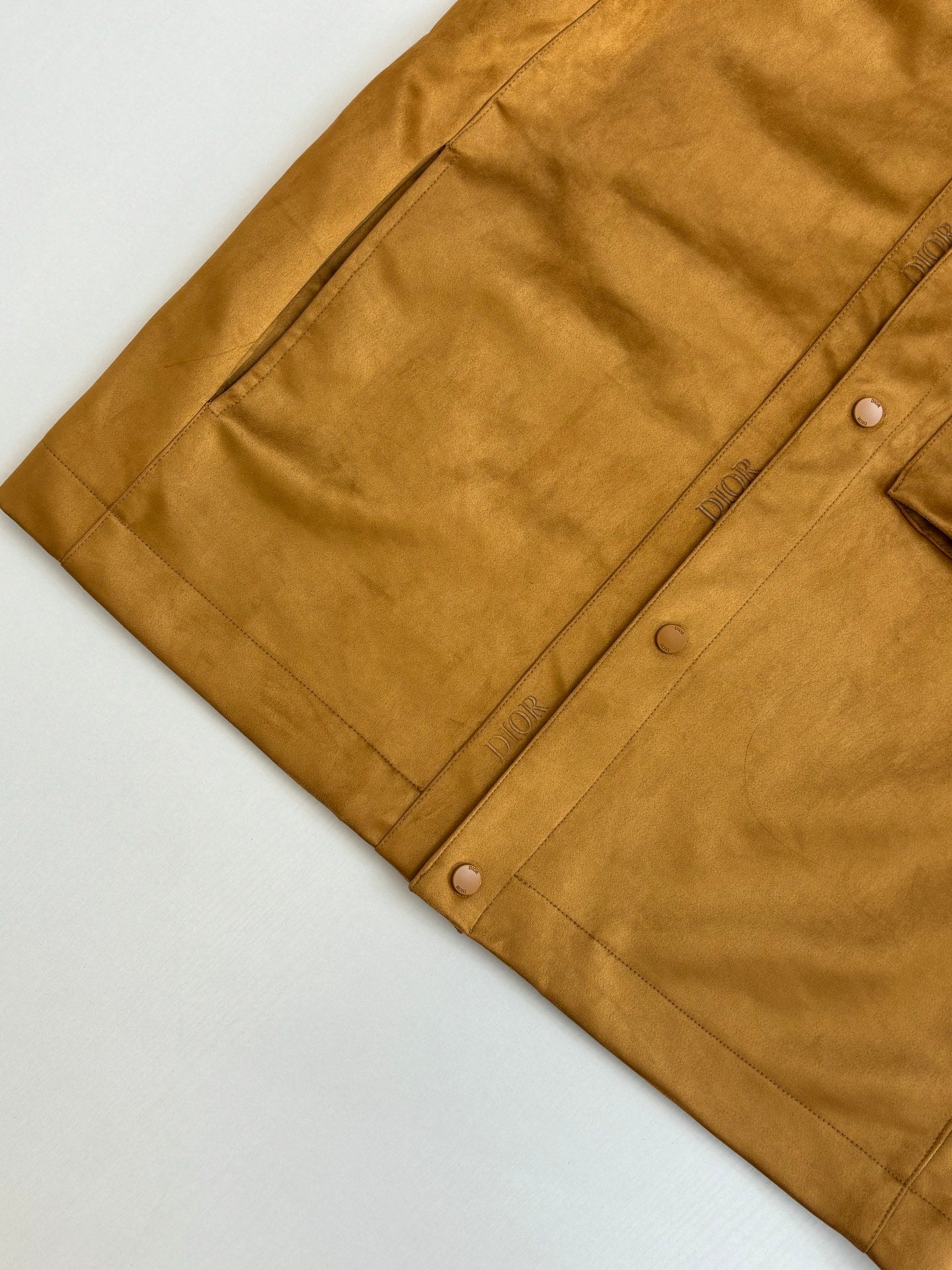 250825 A new high-quality suede textured minimalist leather jacket