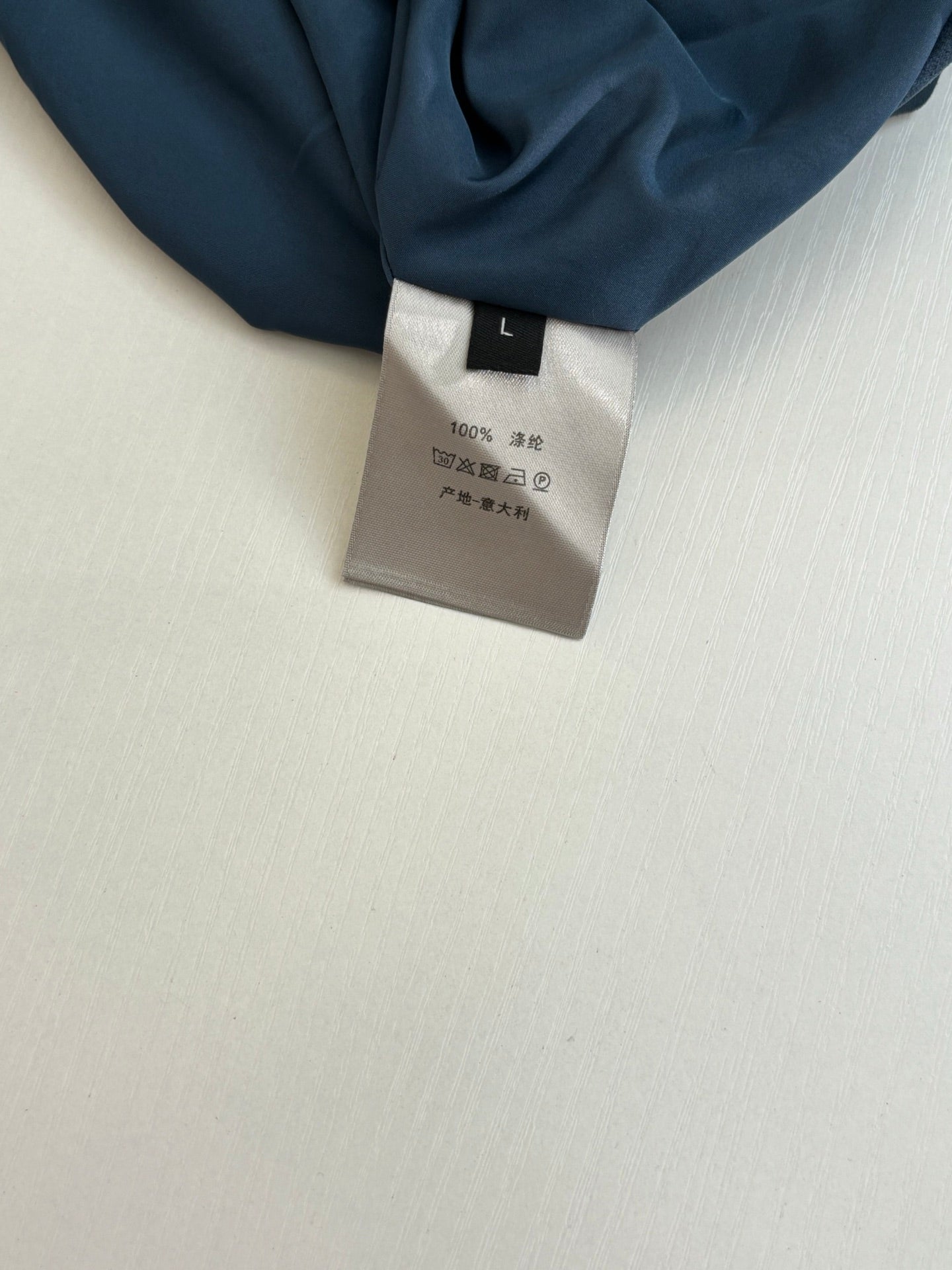 250825 A new high-quality suede textured minimalist leather jacket