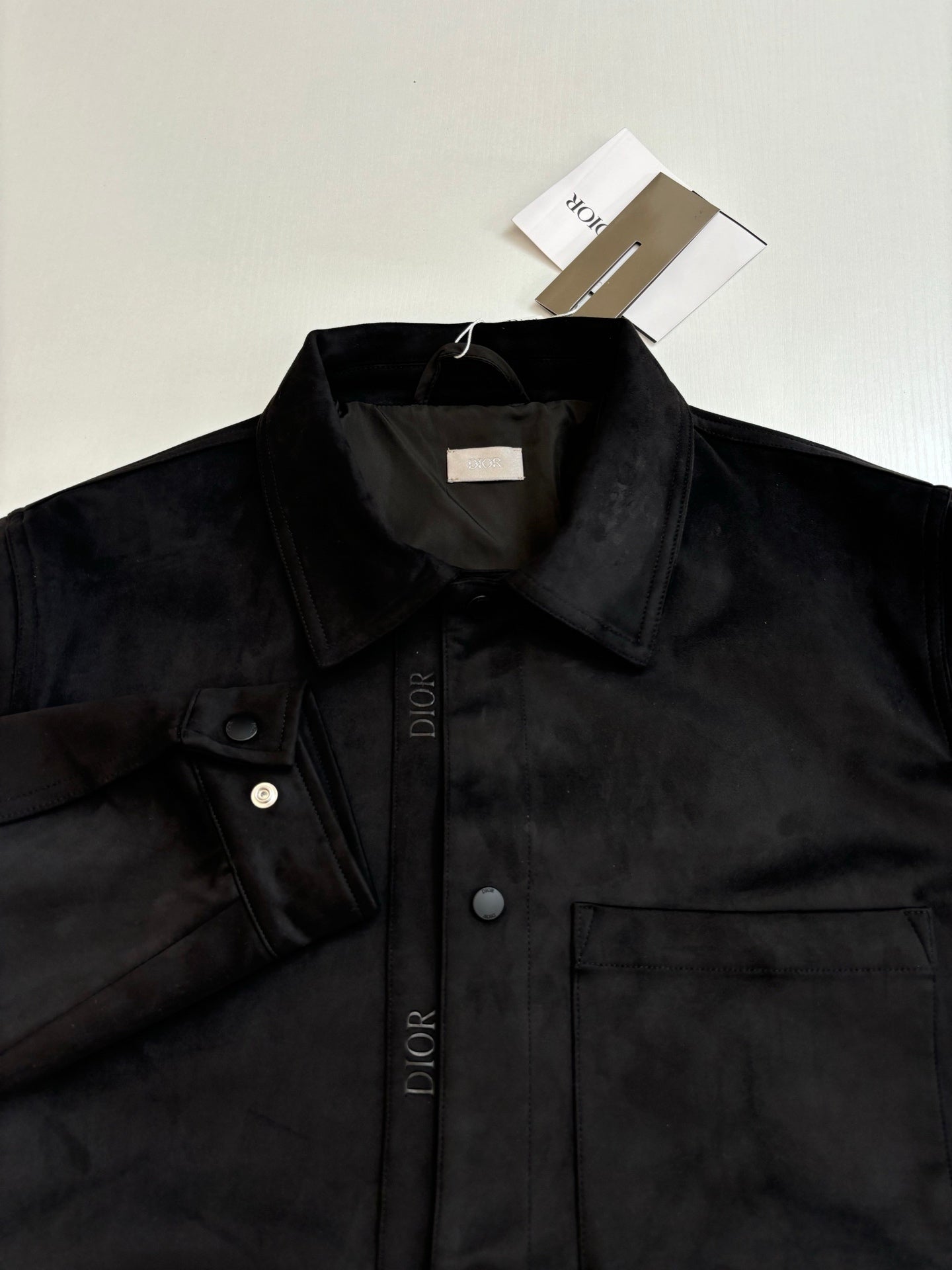 250825 A new high-quality suede textured minimalist leather jacket