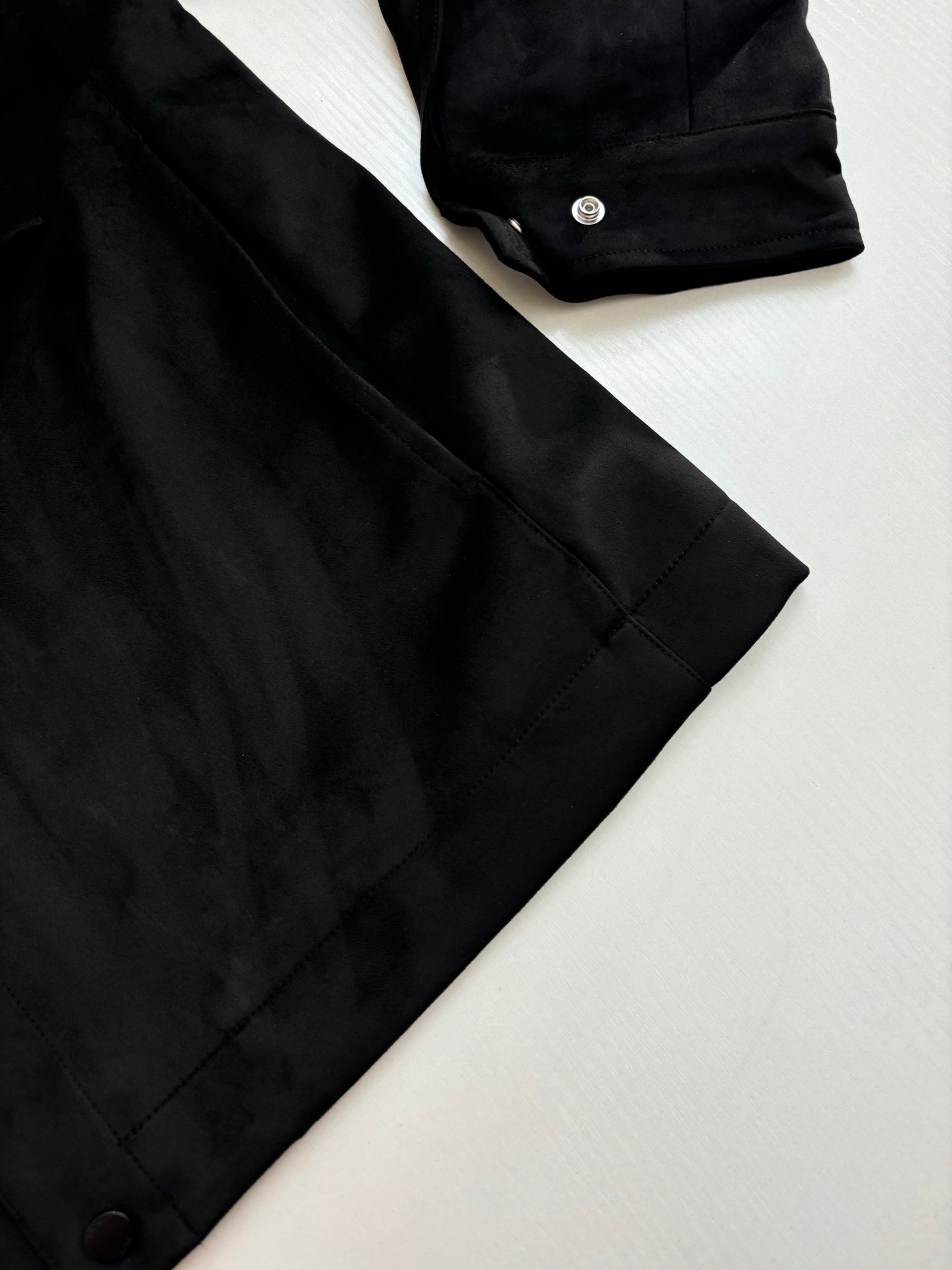 250825 A new high-quality suede textured minimalist leather jacket