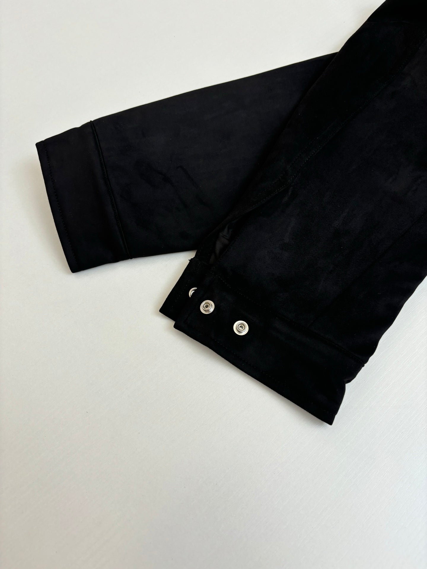 250825 A new high-quality suede textured minimalist leather jacket