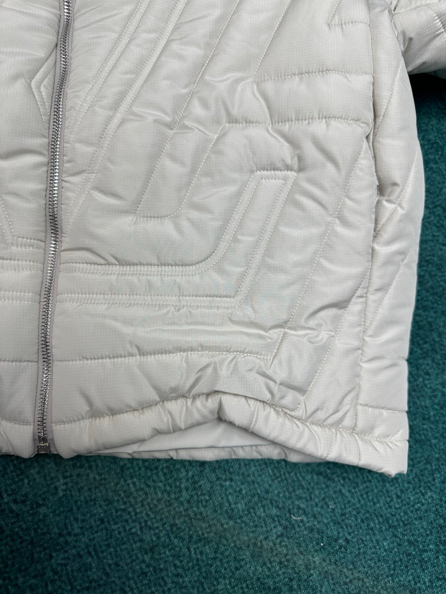 250825 New high-quality tear-resistant down jacket made of high-tech fabric