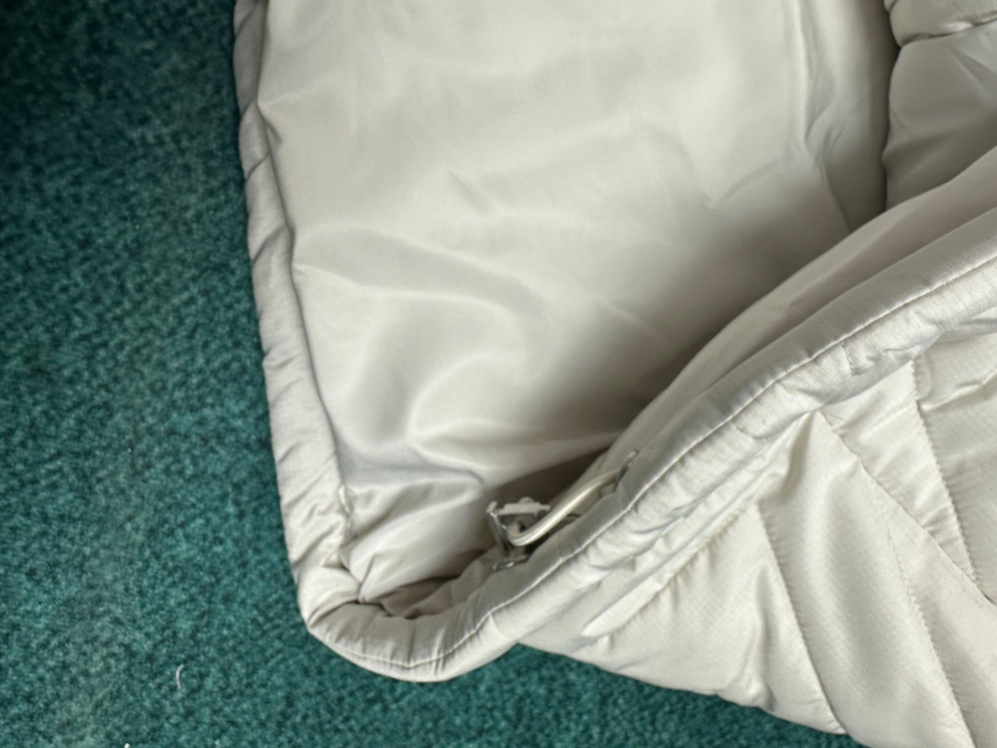 250825 New high-quality tear-resistant down jacket made of high-tech fabric