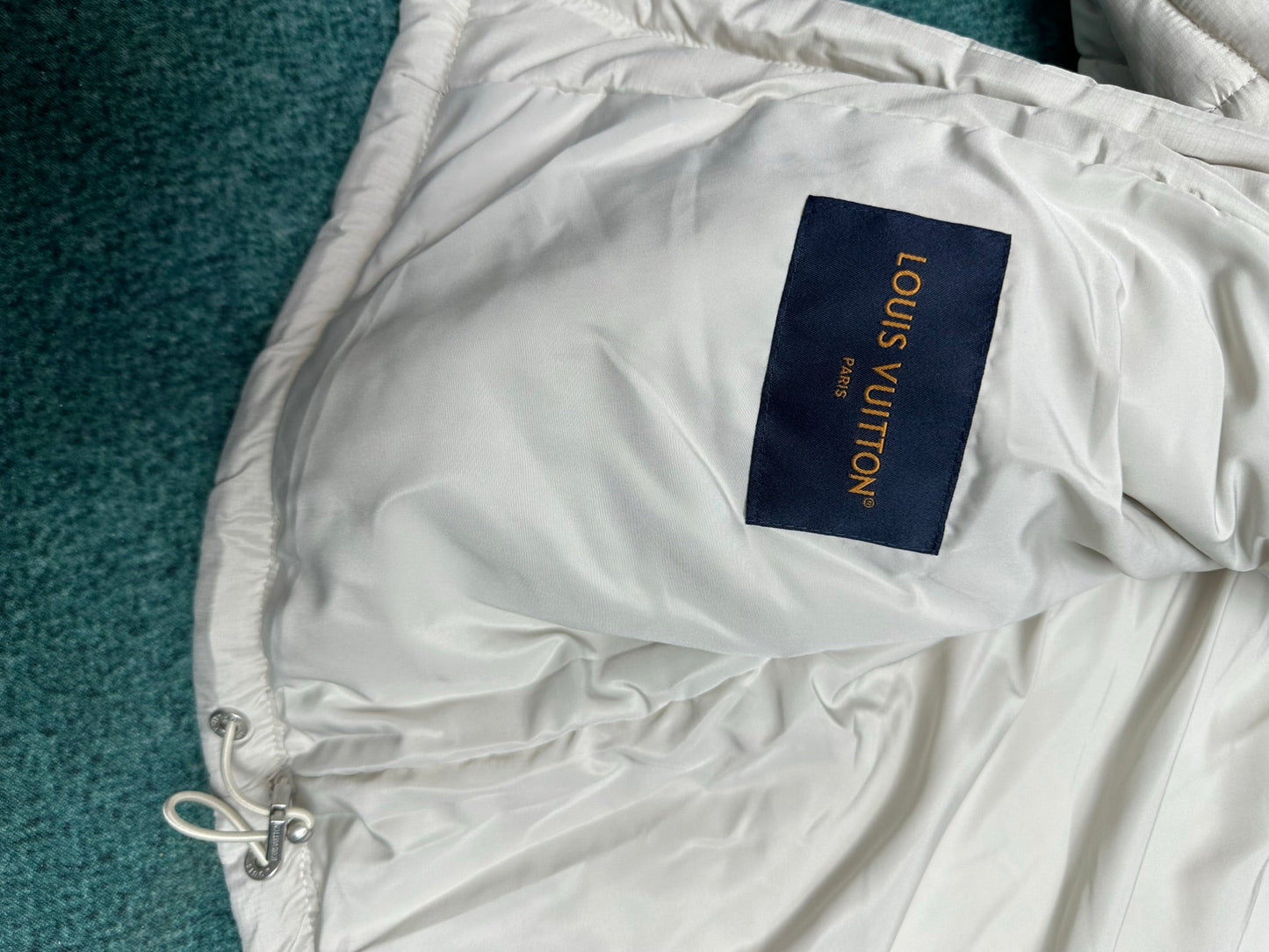 250825 New high-quality tear-resistant down jacket made of high-tech fabric