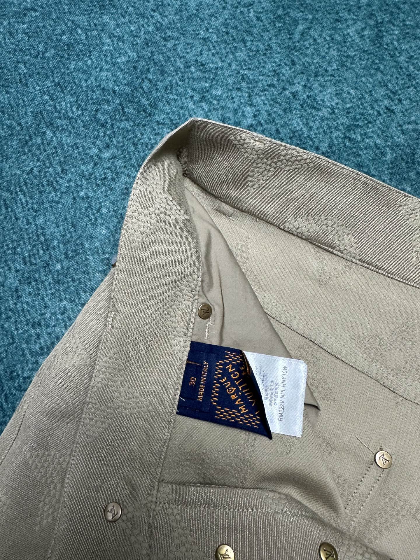 250825 New high-quality embroidered pearlescent button-up trousers