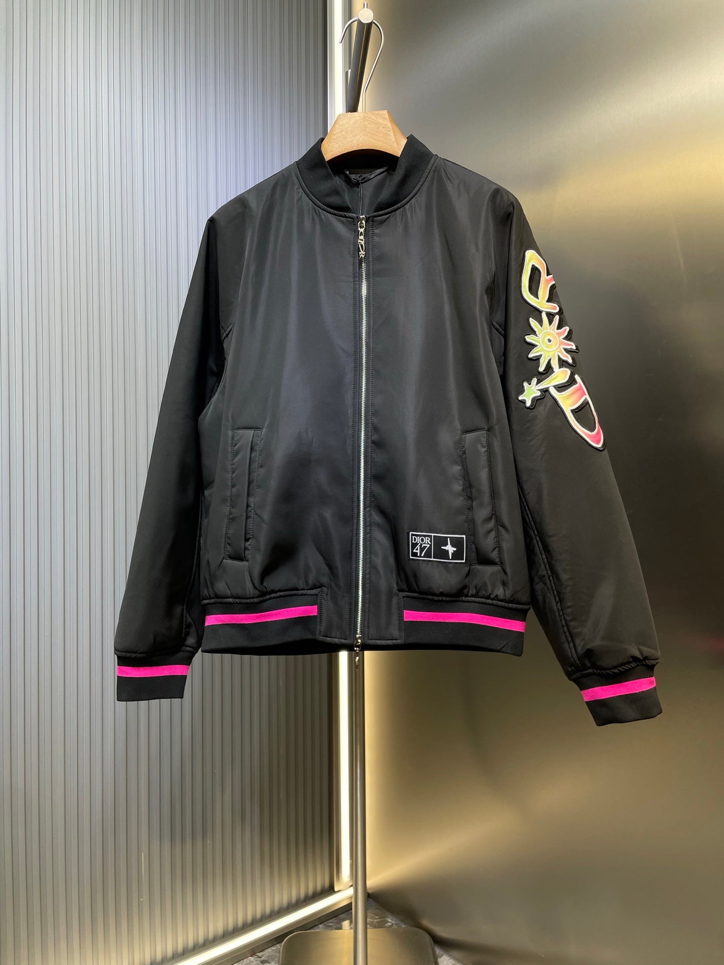 250825 New high-quality neon pink trim black flight jacket