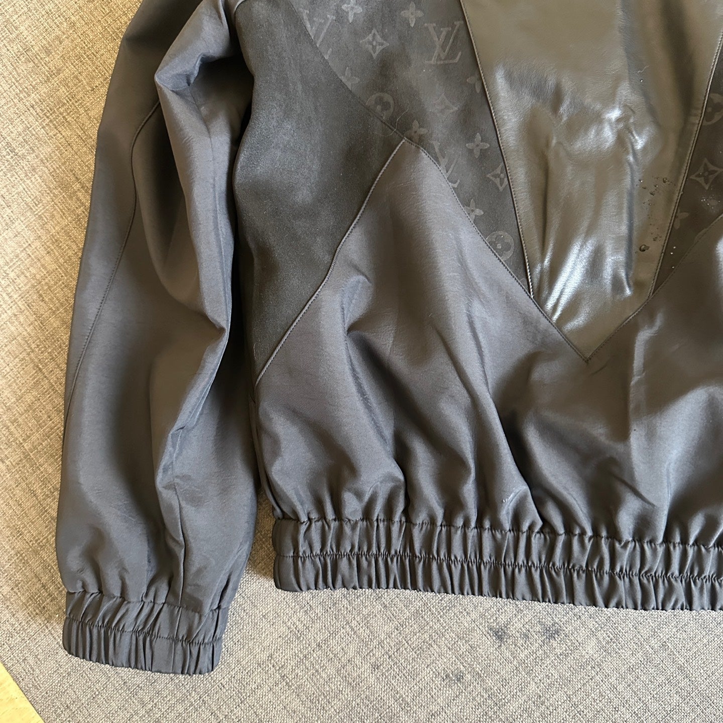 250825 A new high-quality patchwork embossed jacket