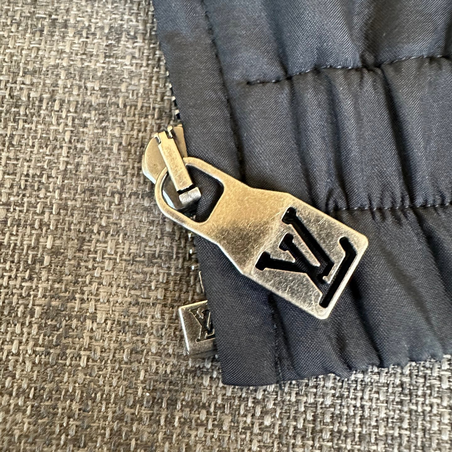 250825 A new high-quality patchwork embossed jacket