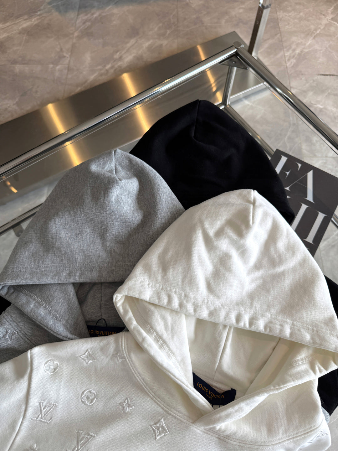 250825 A new high-quality classic must-have zippered hoodie