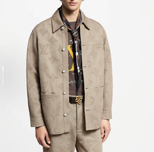 250825 New high-quality embroidered pearlescent button coat